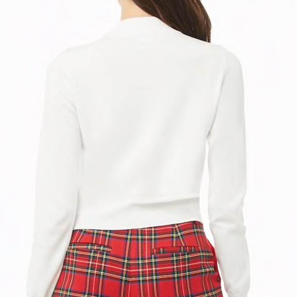 ✨Minnie Mouse Graphic Sweater✨ - Picture 6 of 7